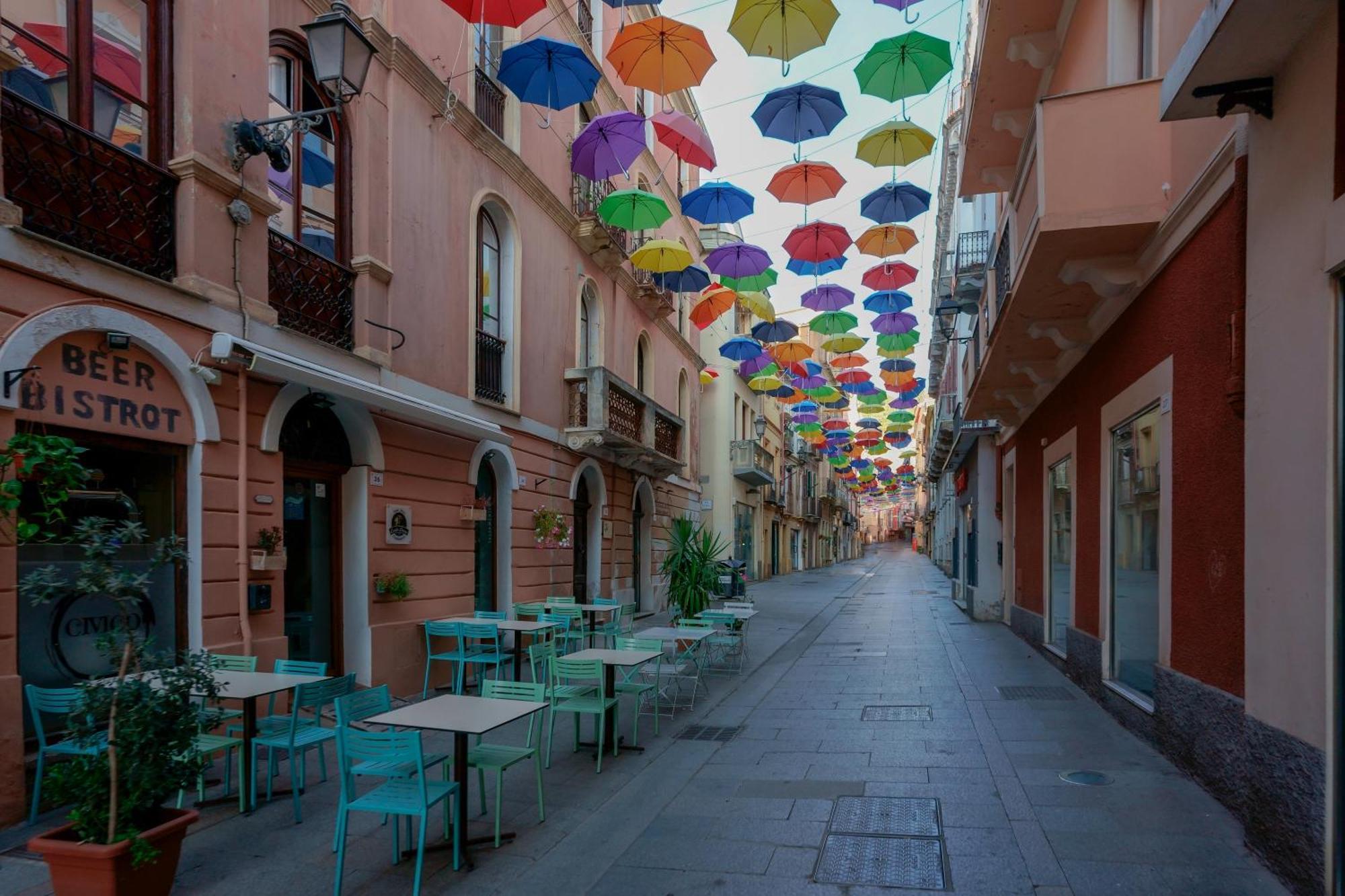 Il Palazz8 Hotel Iglesias Kültér fotó