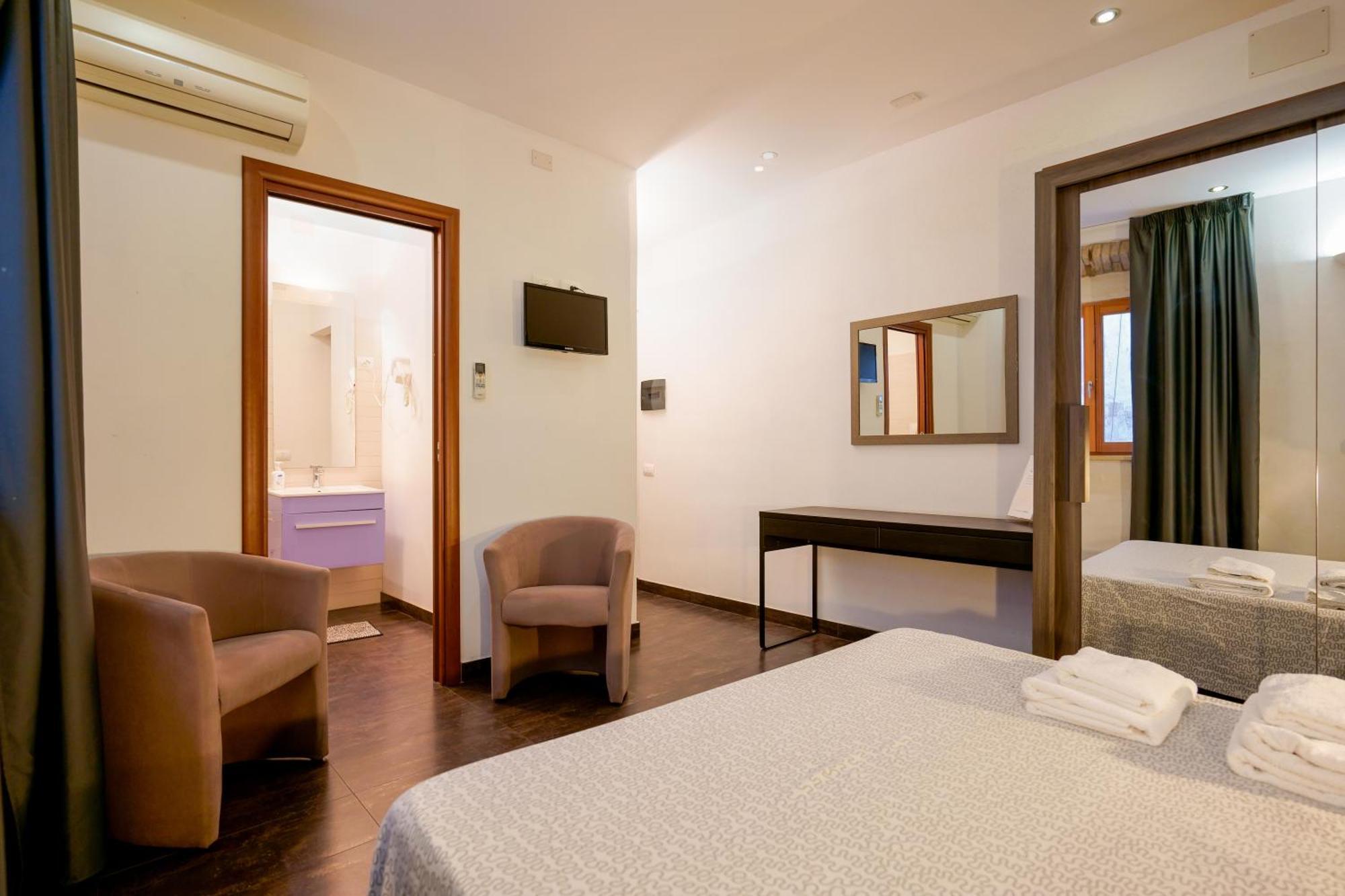 Il Palazz8 Hotel Iglesias Kültér fotó